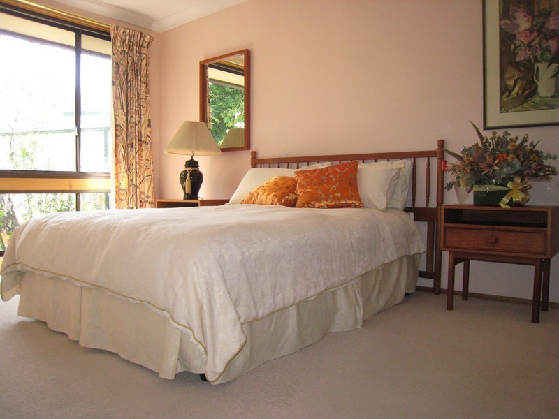 6 Rudham Place, Chipping Norton NSW 2170