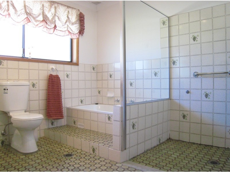 6 Rudham Place, Chipping Norton NSW 2170