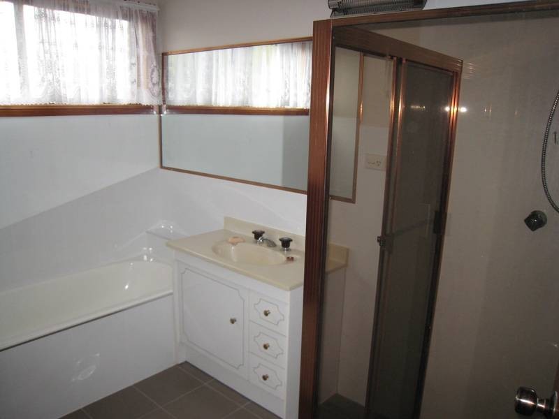 20 Central Ave, Chipping Norton NSW 2170