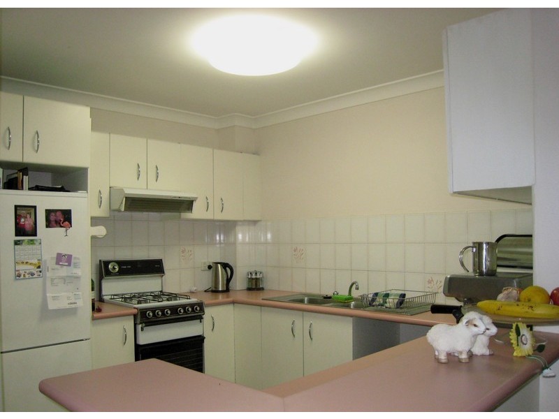 28/3 Mead drive, Chipping Norton NSW 2170