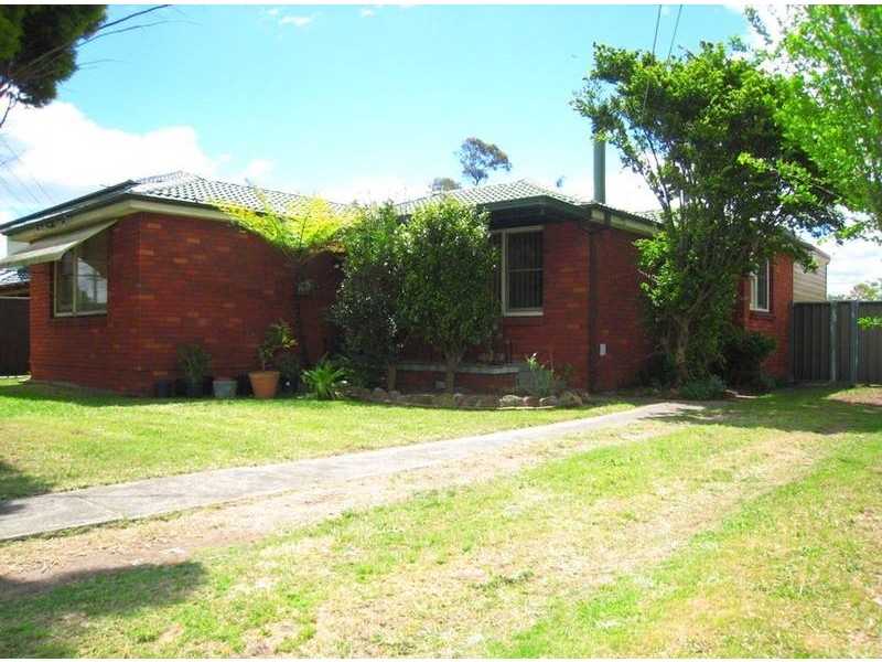 9 Whelan Avenue, Chipping Norton NSW 2170