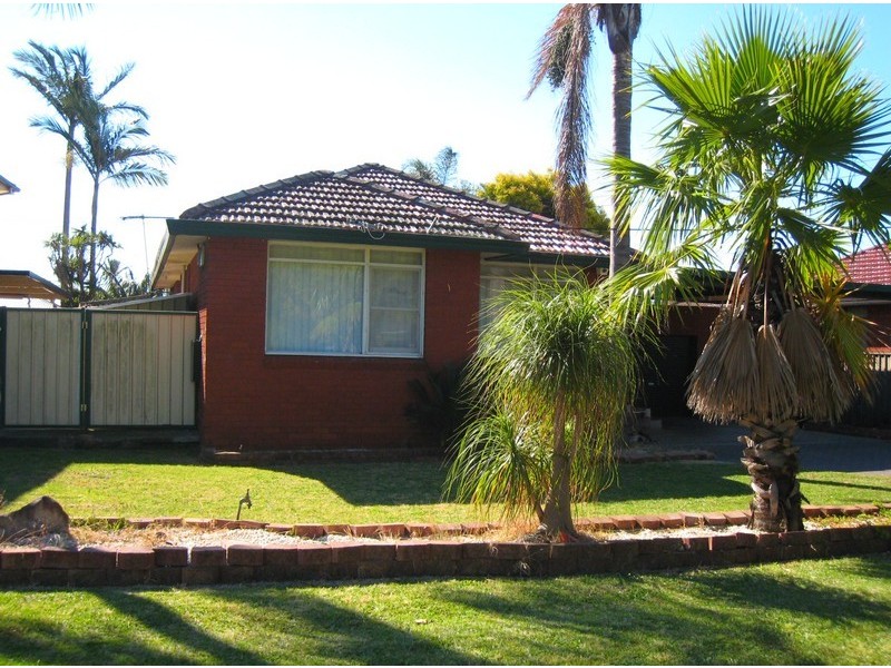 14 Longstaff Avenue, Chipping Norton NSW 2170