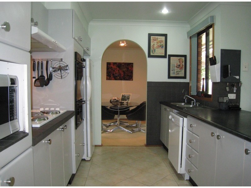 9 Sammut Crescent, Chipping Norton NSW 2170