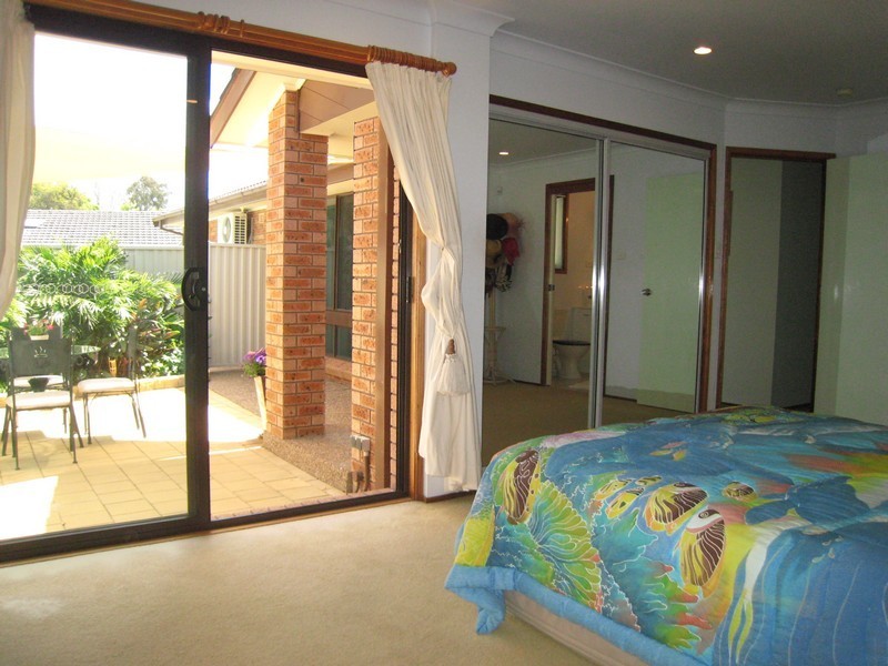 9 Sammut Crescent, Chipping Norton NSW 2170