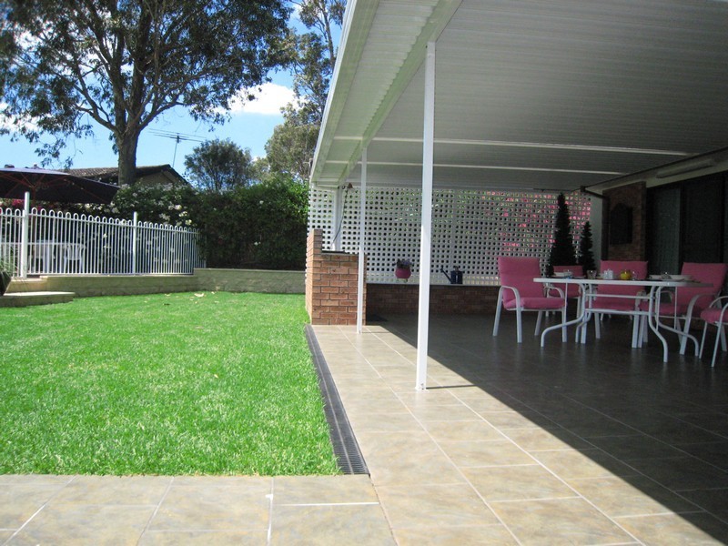 9 Sammut Crescent, Chipping Norton NSW 2170