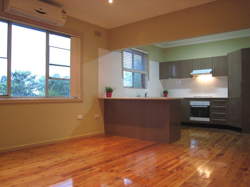 32 De Meyrick Avenue, Casula NSW 2170