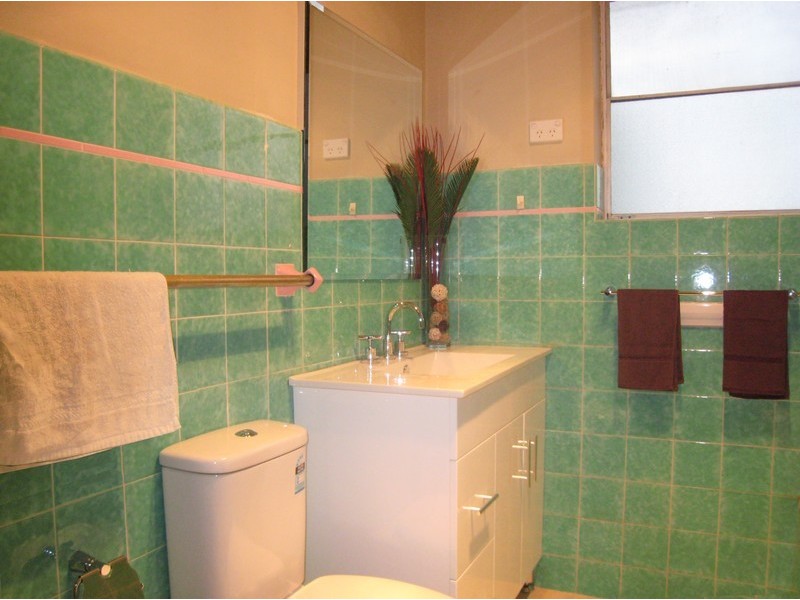 32 De Meyrick Avenue, Casula NSW 2170