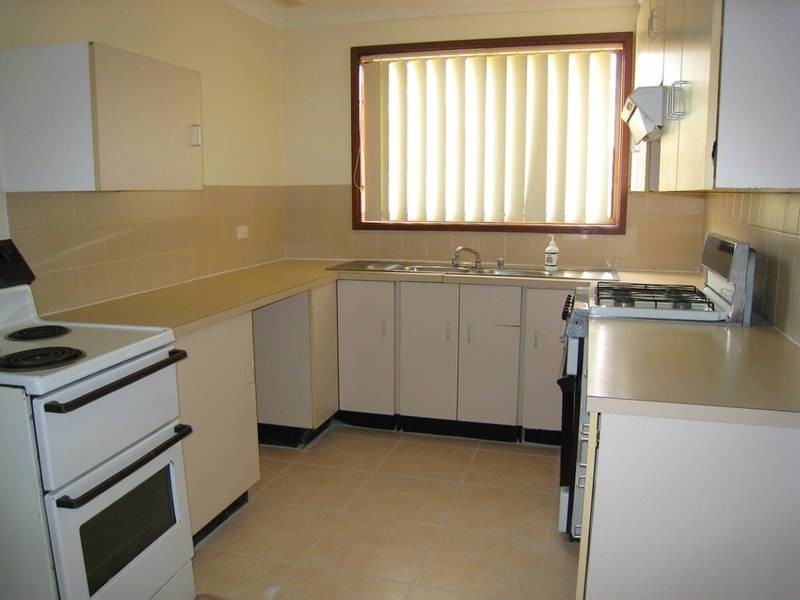 3 Sabre Crescent, Holsworthy NSW 2173