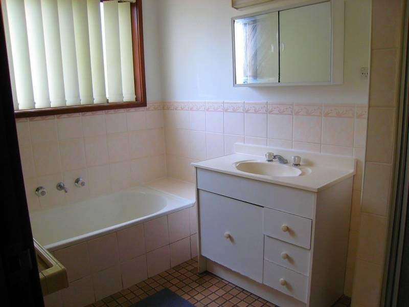 3 Sabre Crescent, Holsworthy NSW 2173