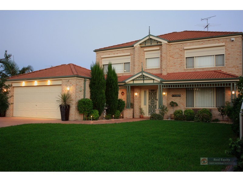 4 yachtsman drive, Chipping Norton NSW 2170