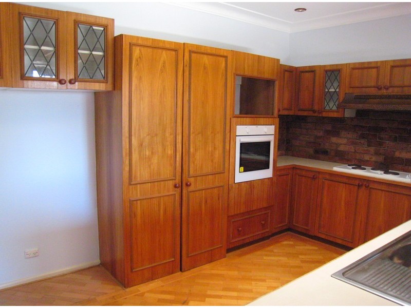 14 Longstaff Avenue, Chipping Norton NSW 2170