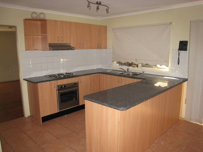 22 Carcoola Avene, Chipping Norton NSW 2170