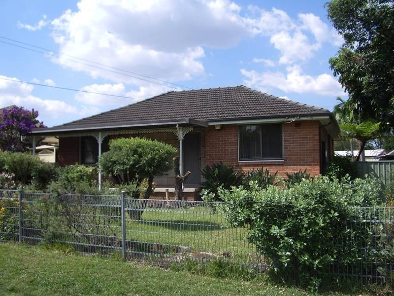3 Strickland Avenue, Ashcroft NSW 2168