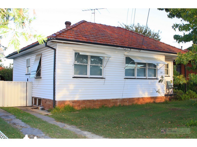 10 Macdonald Street, Lurnea NSW 2170