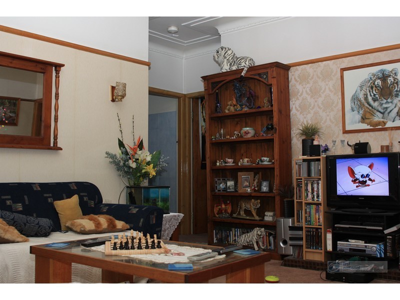 10 Macdonald Street, Lurnea NSW 2170