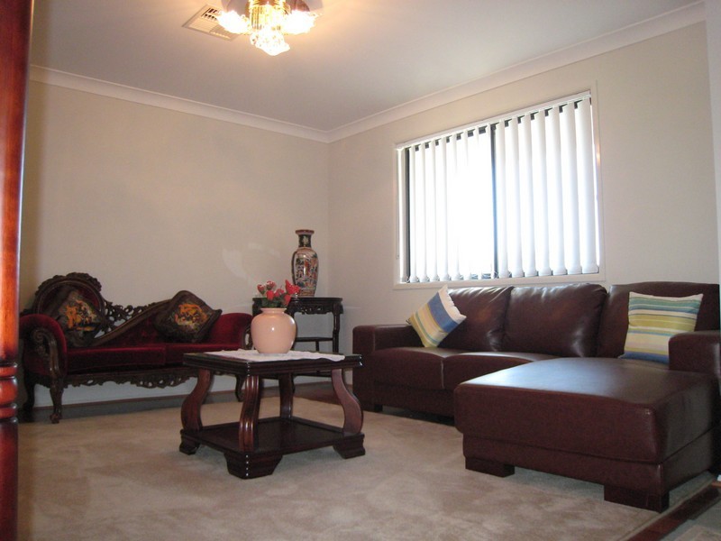 1/127 Epsom Road, Chipping Norton NSW 2170