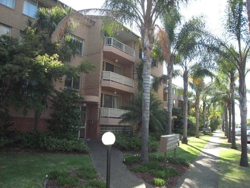 21/12 Frank Oliveri Drive, Chipping Norton NSW 2170