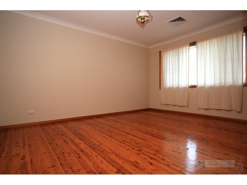 106 Longstaff Avenue, Chipping Norton NSW 2170