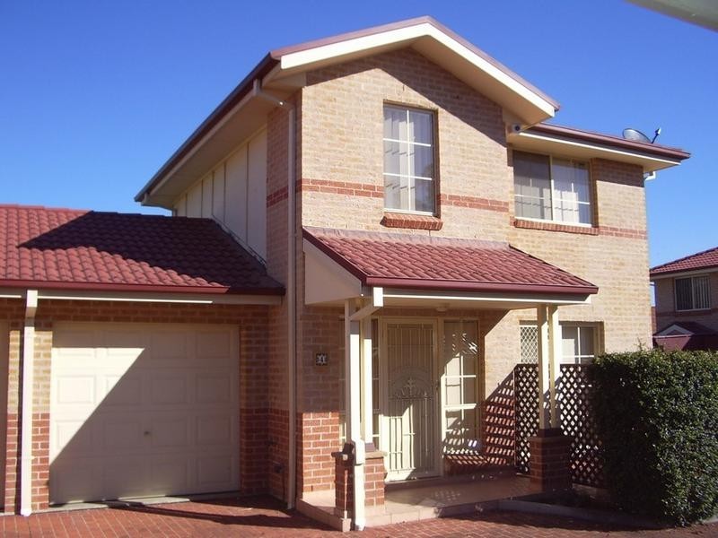 4/38 Verbena Avenue, Casula NSW 2170