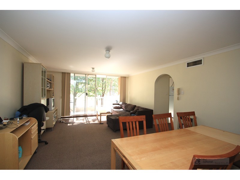 26/3 Mead Drive, Chipping Norton NSW 2170