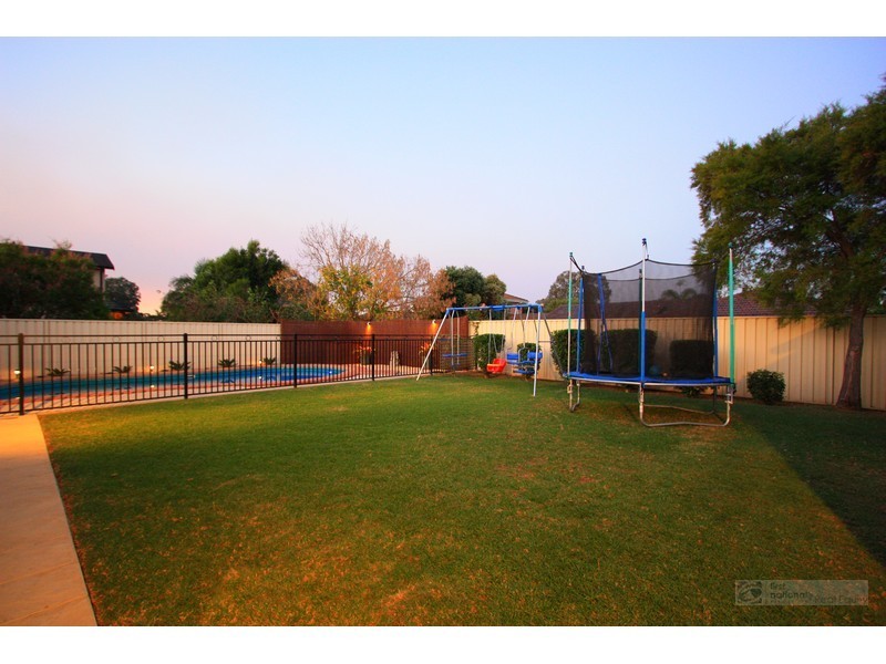 8 Charlbury Street, Chipping Norton NSW 2170