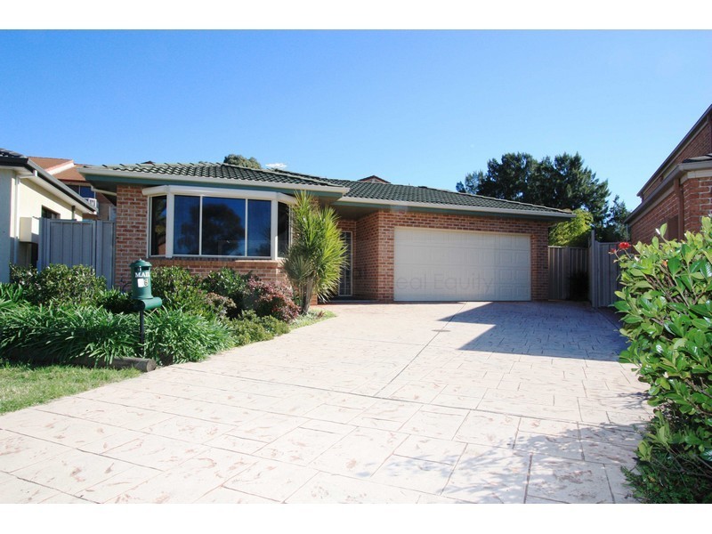 16 Sanctuary Place, Chipping Norton NSW 2170