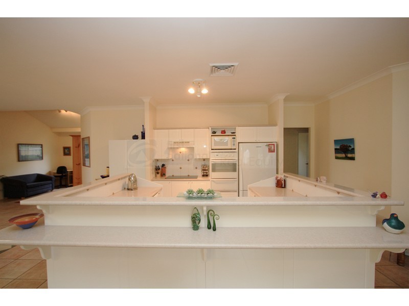 16 Sanctuary Place, Chipping Norton NSW 2170