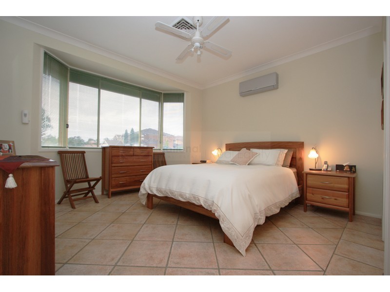 16 Sanctuary Place, Chipping Norton NSW 2170