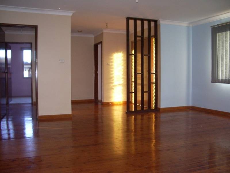 8 Burton Street, Moorebank NSW 2170