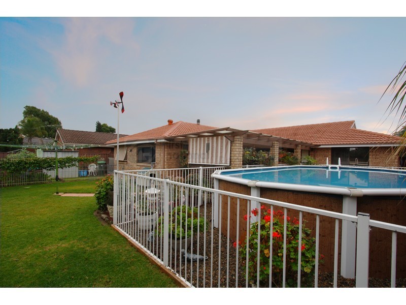 25 Banbury Crescent, Chipping Norton NSW 2170