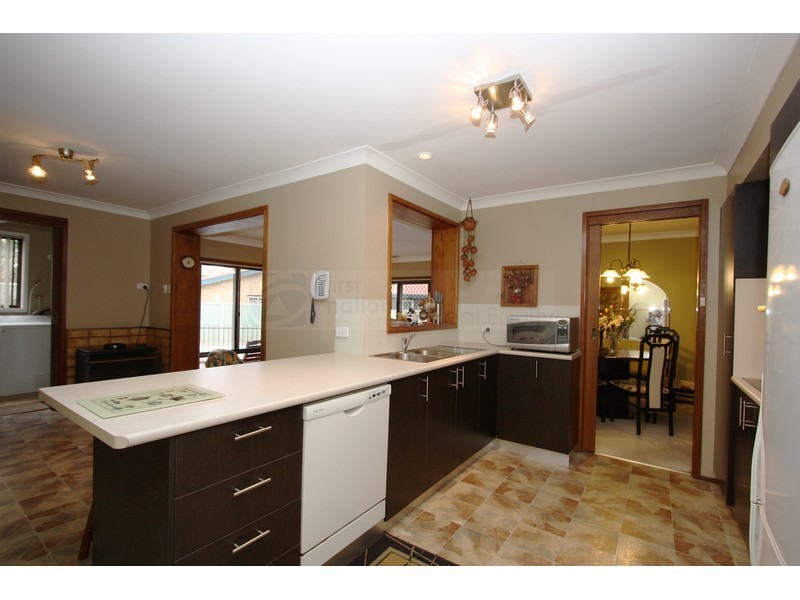 2 Derby Crescent, Chipping Norton NSW 2170