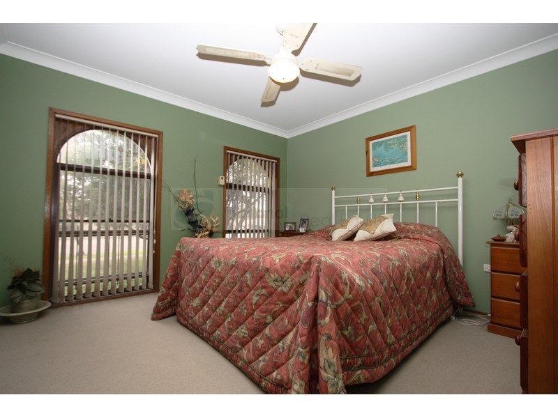 2 Derby Crescent, Chipping Norton NSW 2170