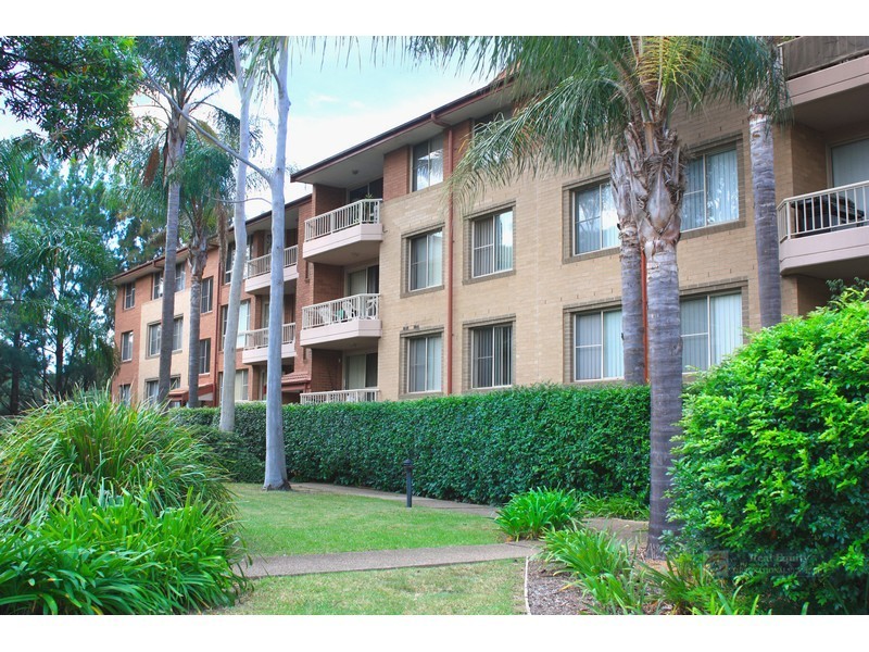 26/5 Mead drive, Chipping Norton NSW 2170