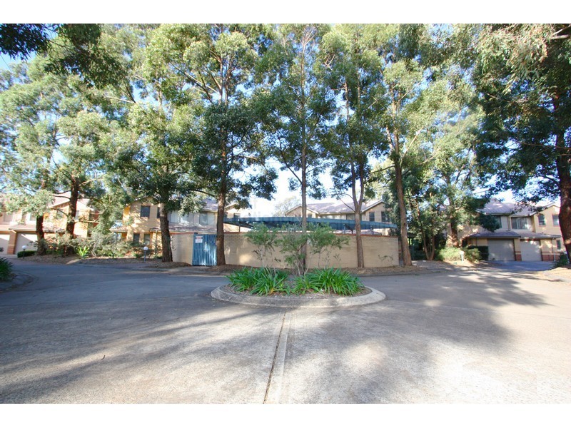 12/11-13 Armata Court, Wattle Grove NSW 2173
