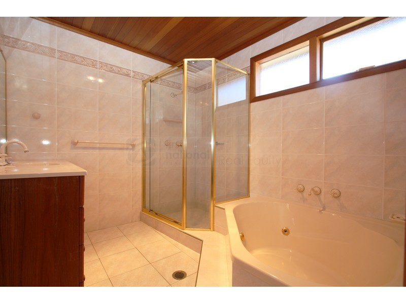 4 Marshall Avenue, Moorebank NSW 2170