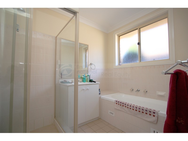 24 Daintree Drive, Wattle Grove NSW 2173