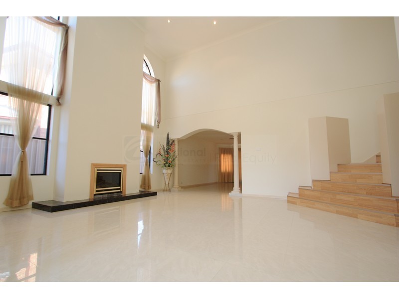 26 Chesham Place, Chipping Norton NSW 2170