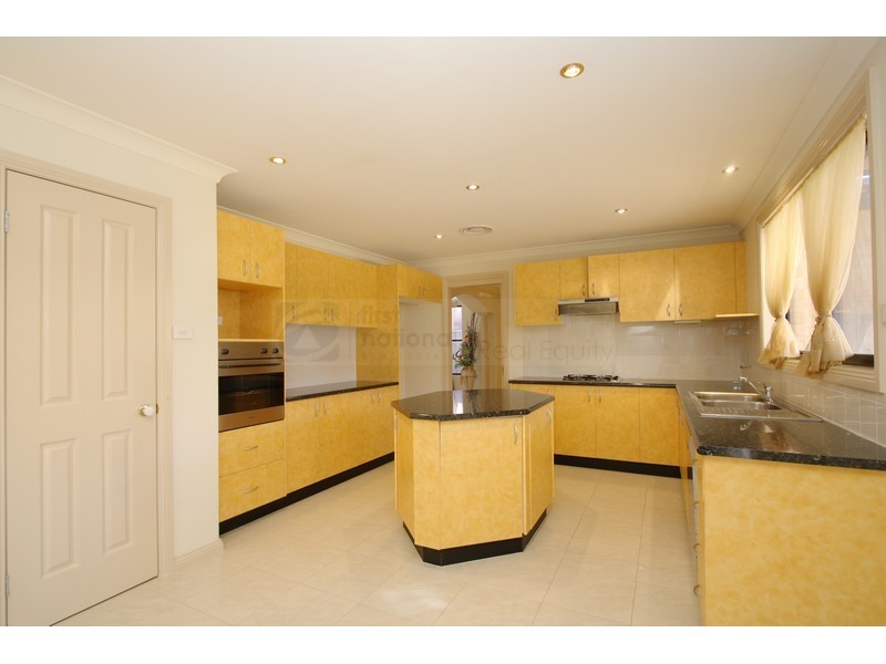 26 Chesham Place, Chipping Norton NSW 2170