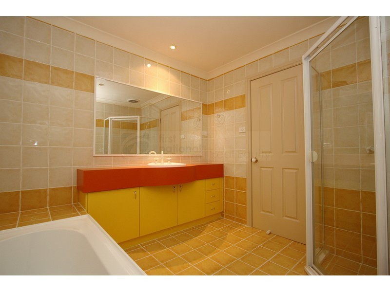 26 Chesham Place, Chipping Norton NSW 2170