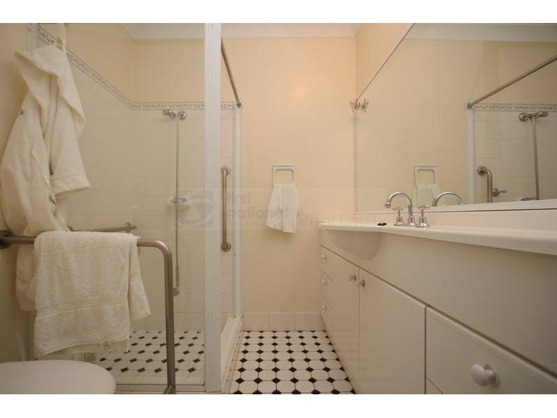 Wattle Grove NSW 2173