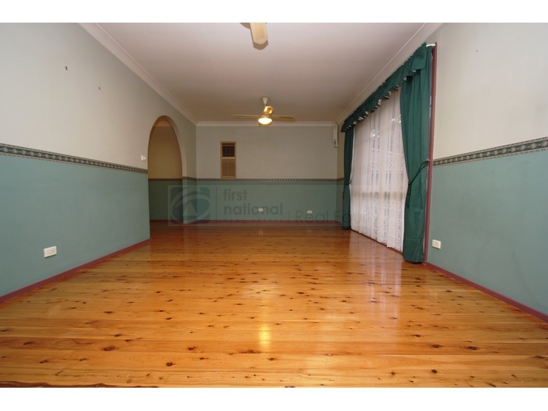 11 Swindon Place, Chipping Norton NSW 2170