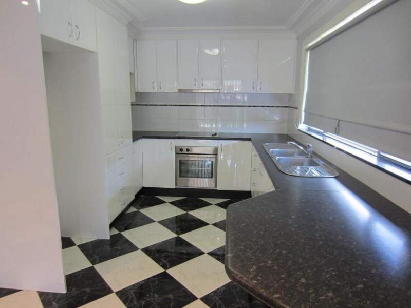 28 Epsom Road, Chipping Norton NSW 2170