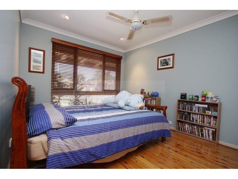 100 Longstaff Avenue, Chipping Norton NSW 2170