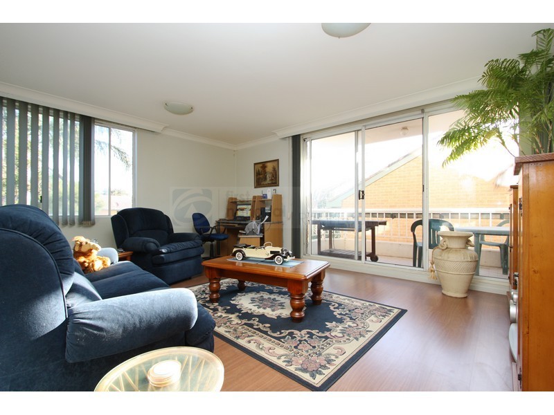 43/8 Mead Drive, Chipping Norton NSW 2170