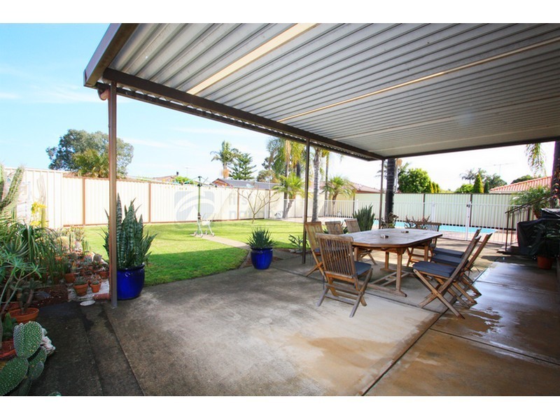 12 Padbury Street, Chipping Norton NSW 2170