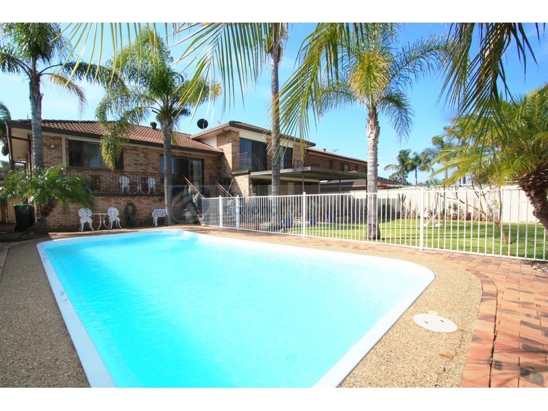 12 Padbury Street, Chipping Norton NSW 2170