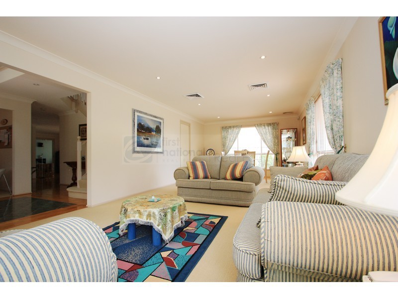 93 Ascot Drive, Chipping Norton NSW 2170