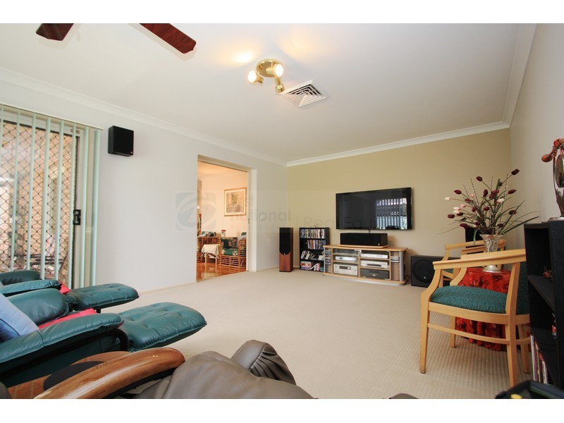 93 Ascot Drive, Chipping Norton NSW 2170