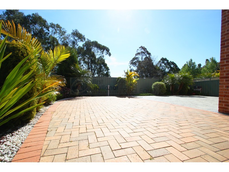 93 Ascot Drive, Chipping Norton NSW 2170