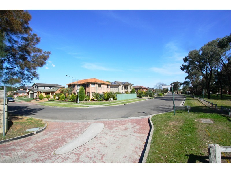 93 Ascot Drive, Chipping Norton NSW 2170